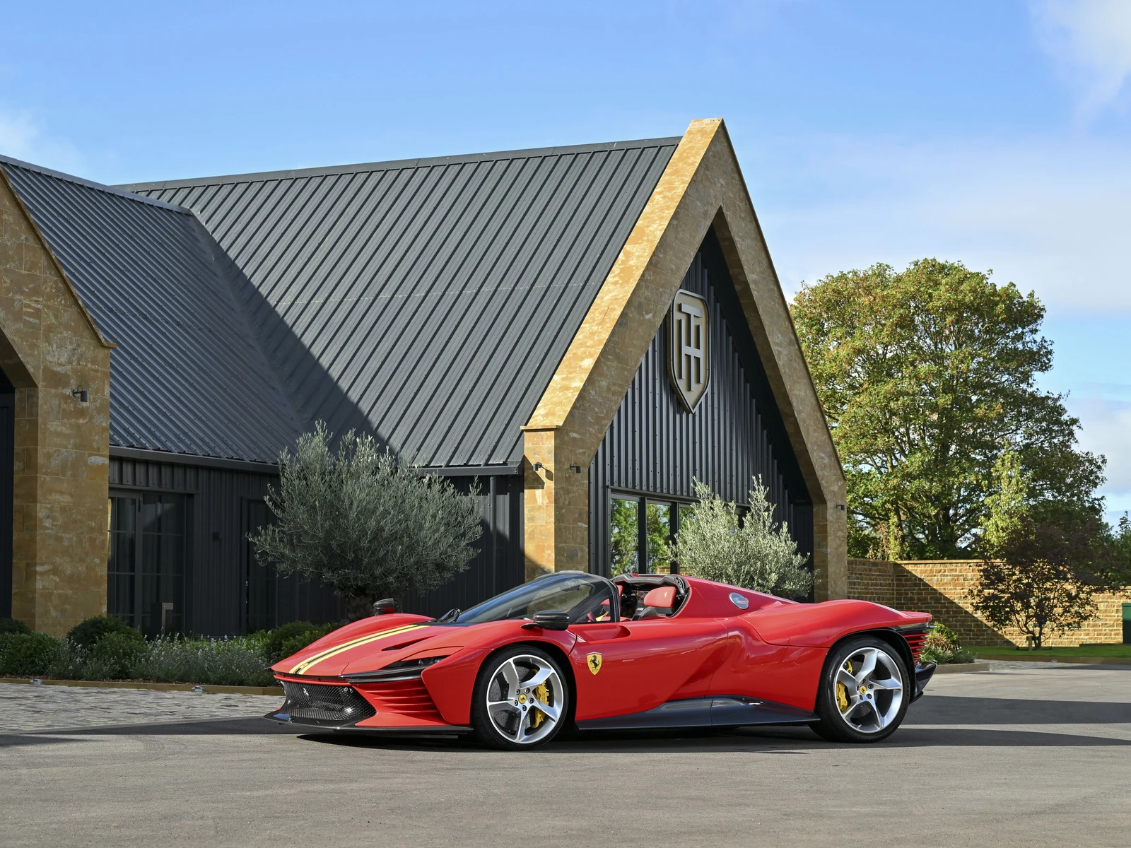 2023 Ferrari Daytona SP3, 5/10