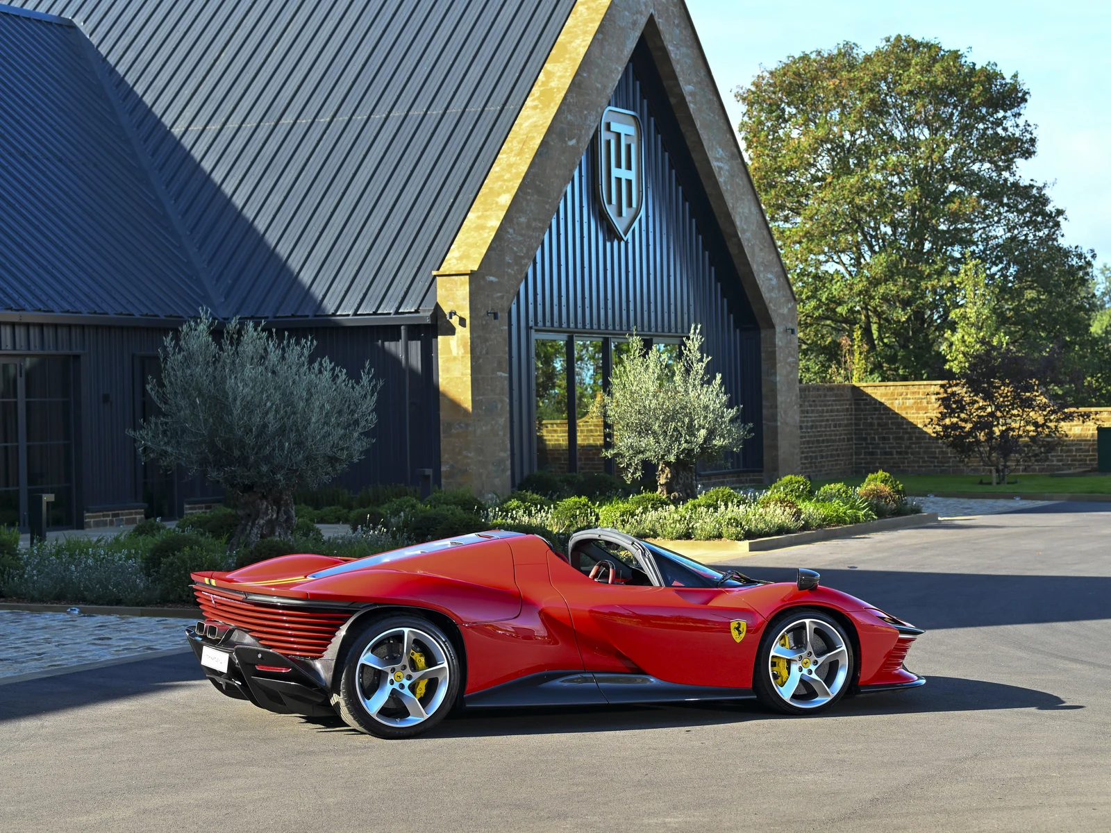 2023 Ferrari Daytona SP3, 9/10