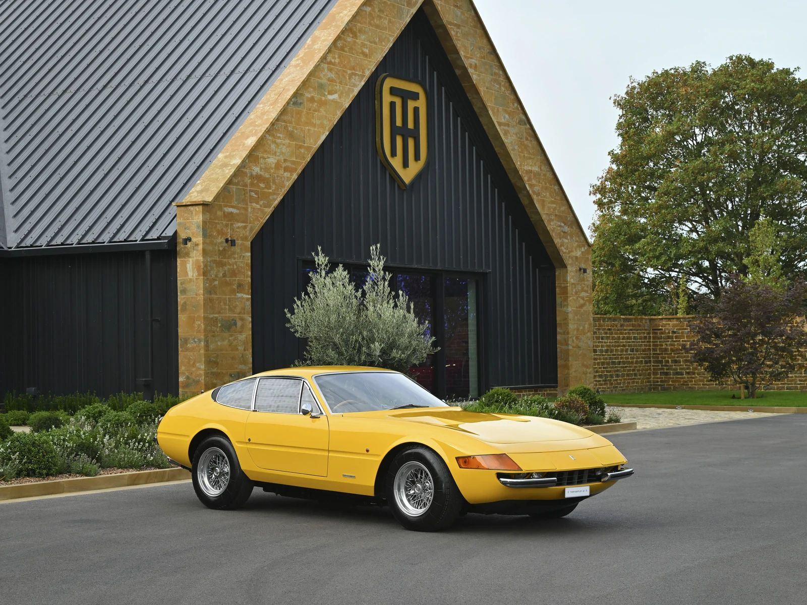 Ferrari 365 GTB/4 Daytona · Giallo Fly · Tom Hartley Jnr