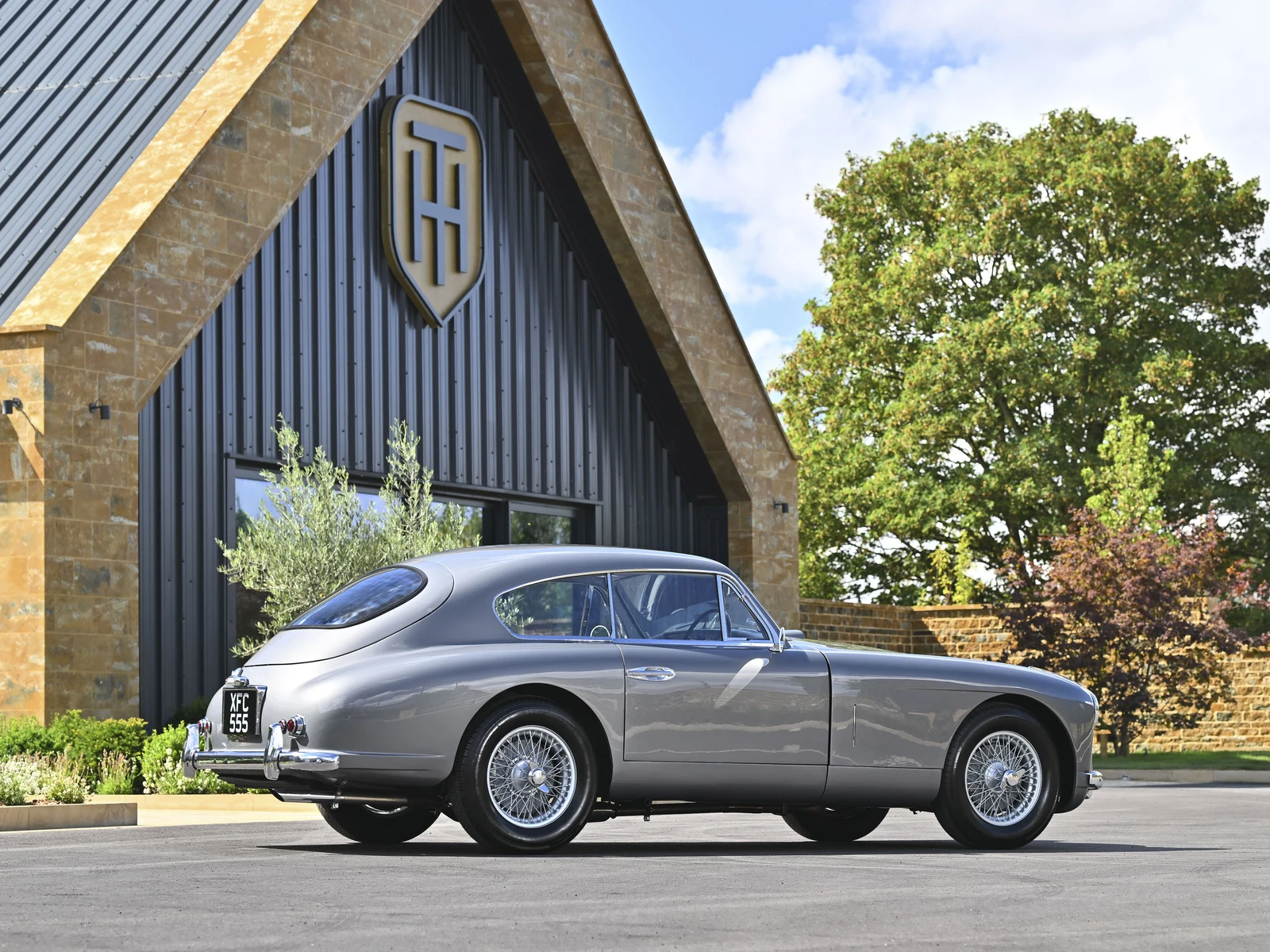 1955 Aston Martin DB2/4 Coupé, 8/10