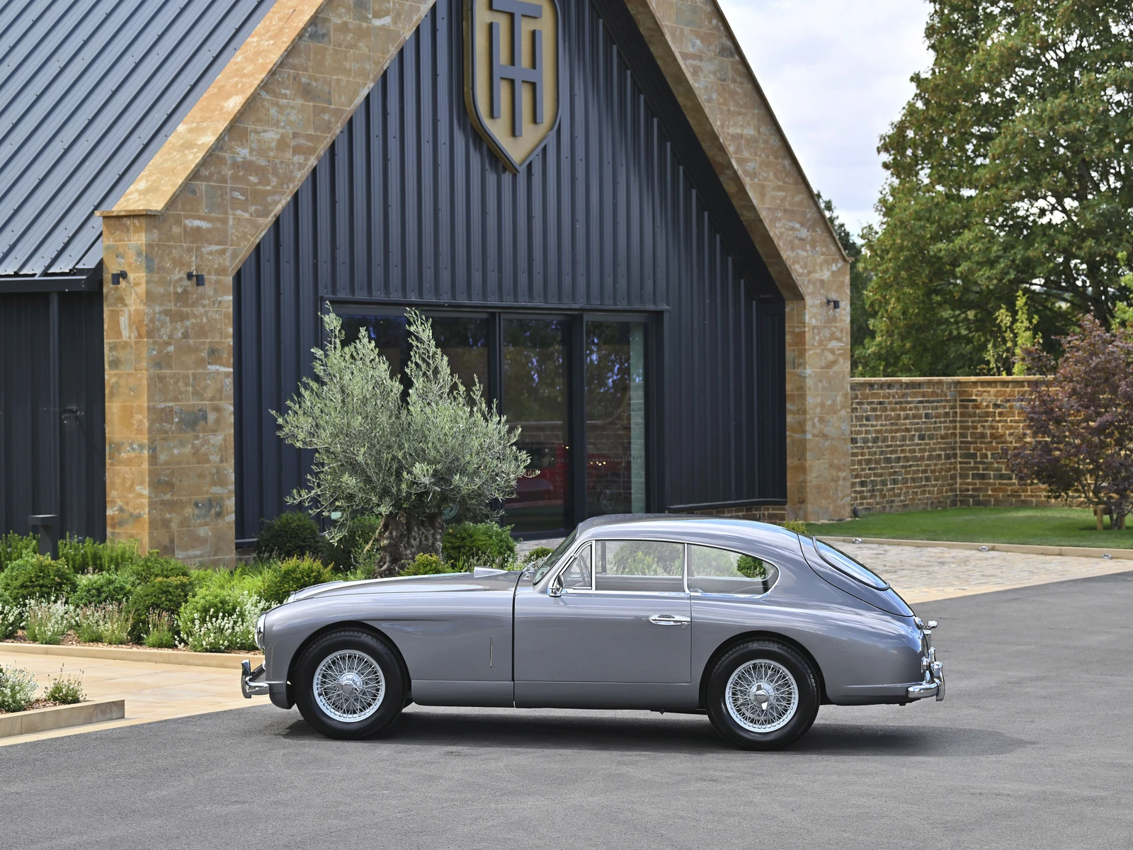 1955 Aston Martin DB2/4 Coupé, 9/10
