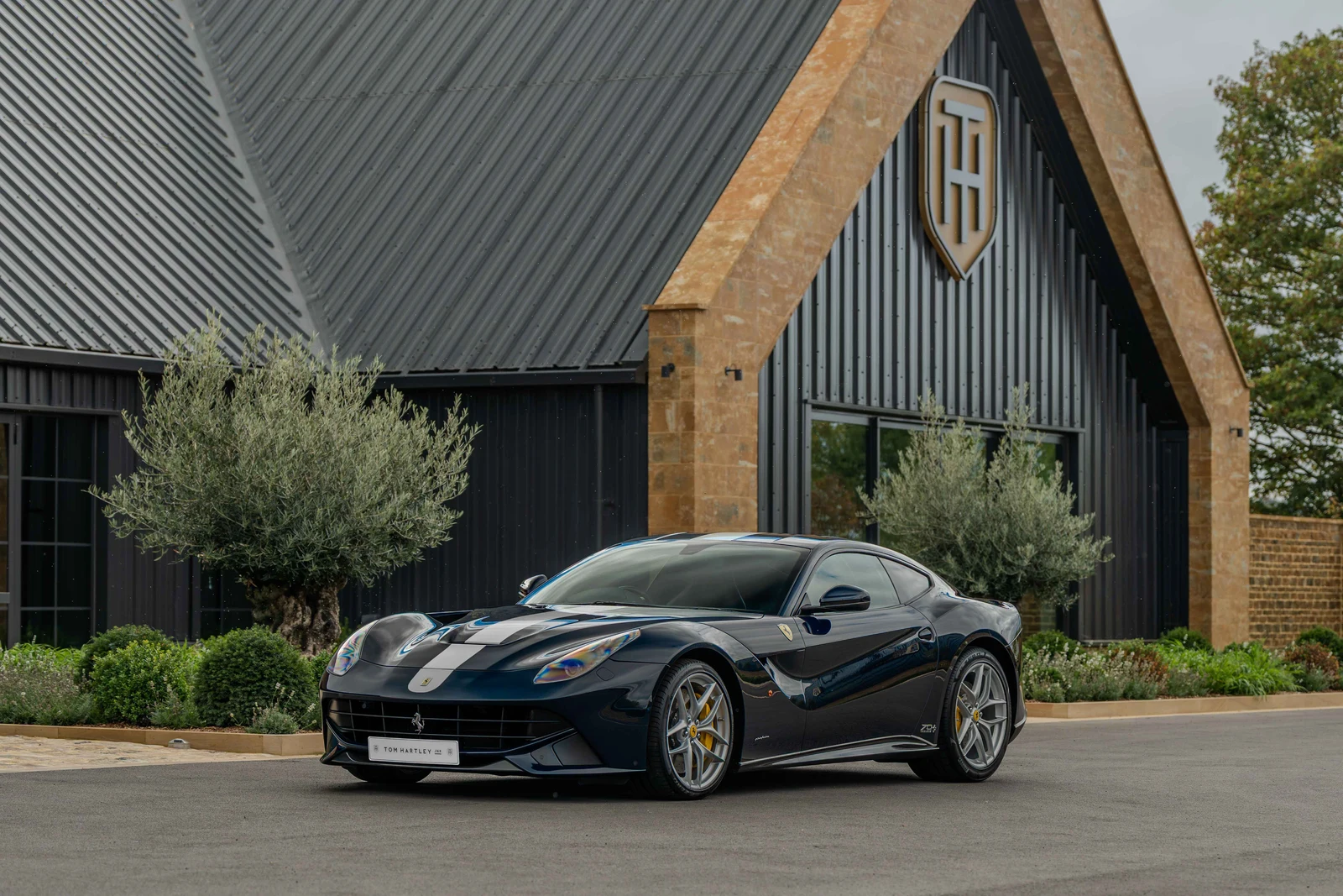 2017 Ferrari F12berlinetta 70th Anniversary Tailor Made, 4/10