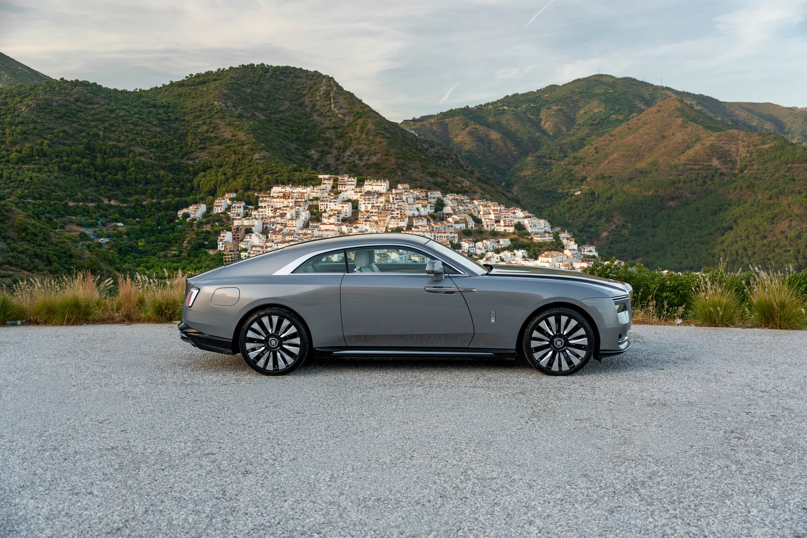 2023 Rolls-Royce Spectre, 8/10