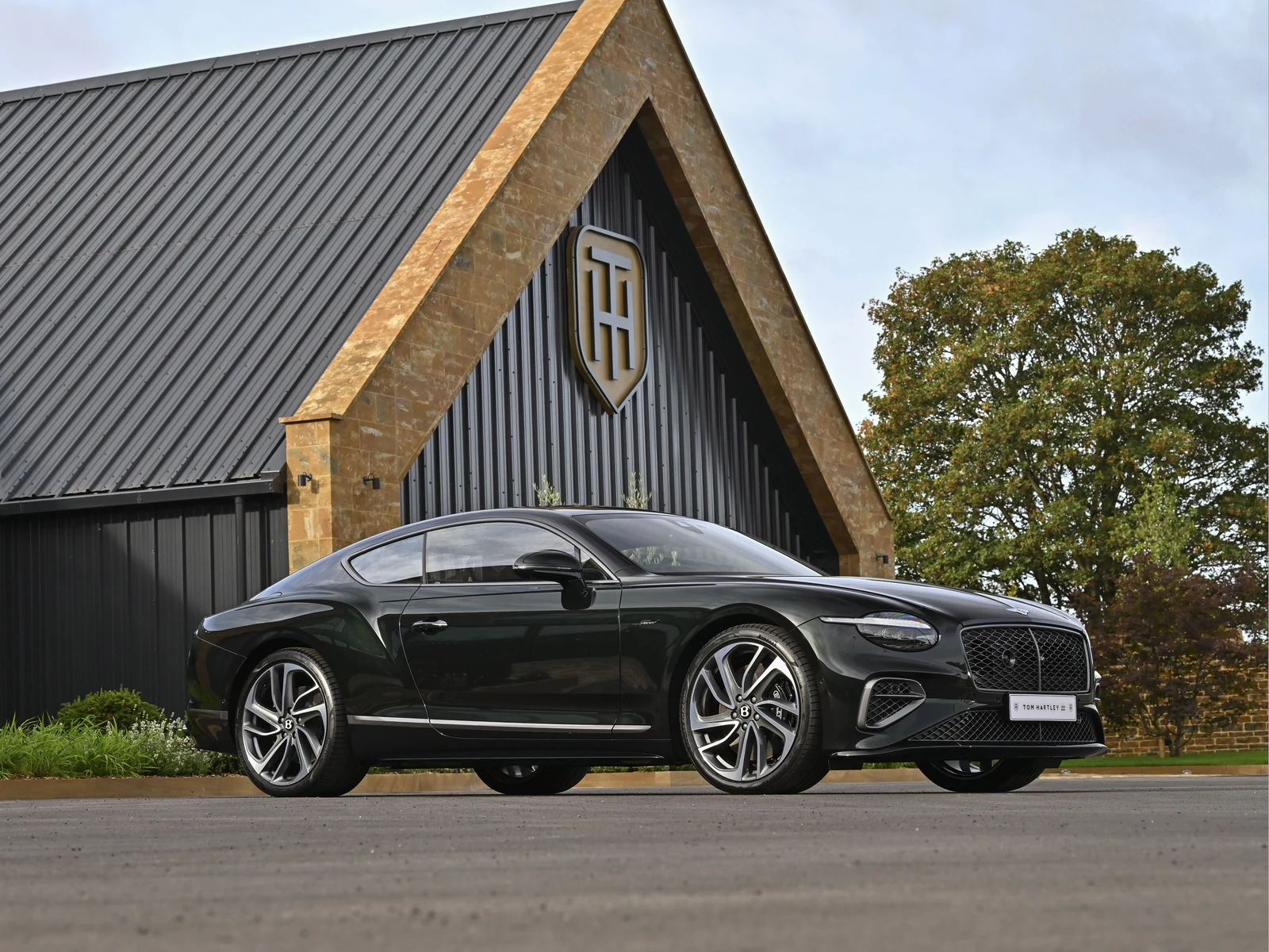 2026 Bentley Continental GT Speed V8 Hybrid, 2/10