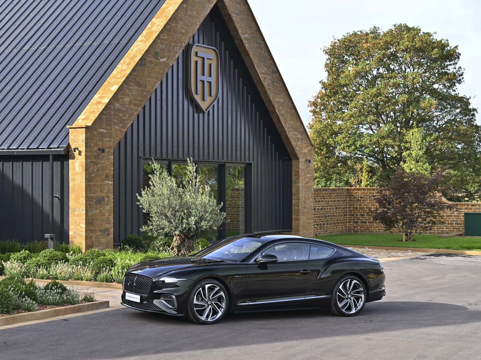 2026 Bentley Continental GT Speed V8 Hybrid, 3/10