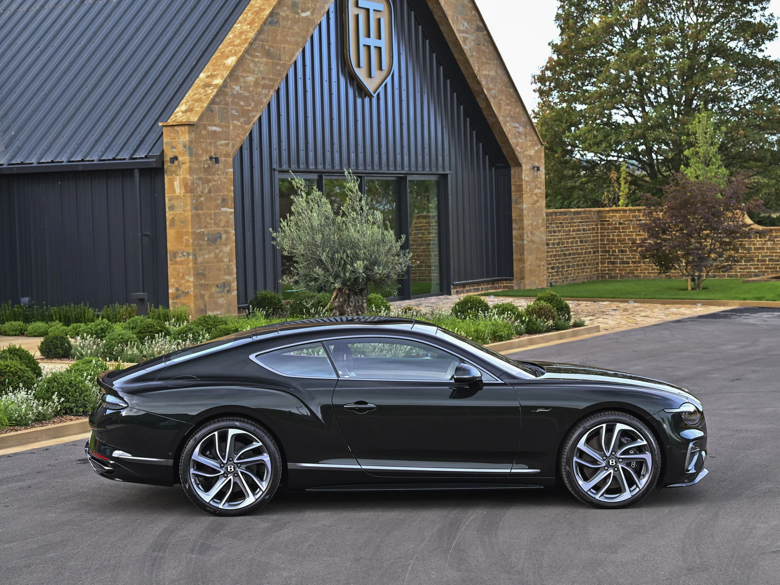 2026 Bentley Continental GT Speed V8 Hybrid, 9/10