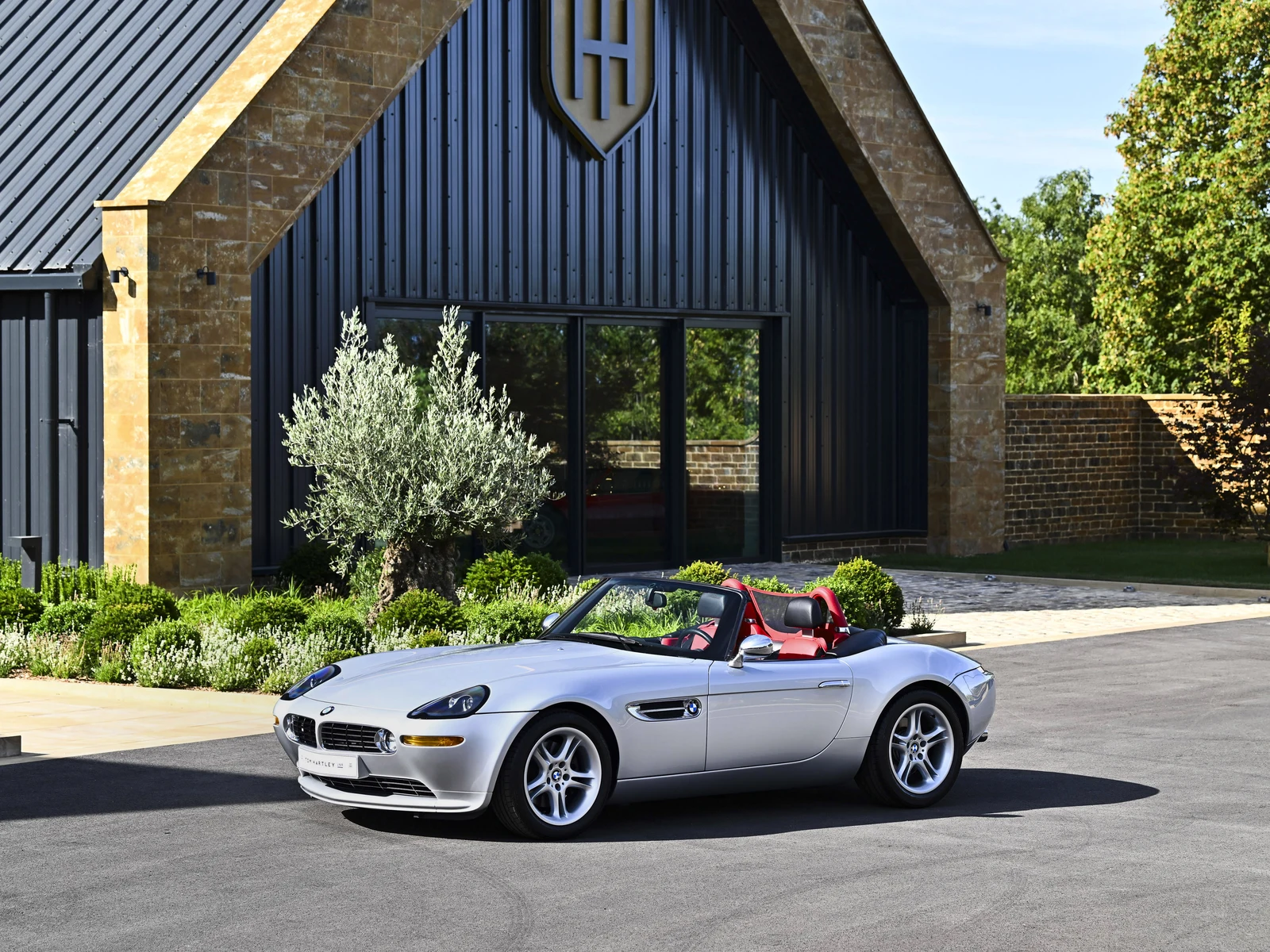 2000 BMW Z8, 3/10