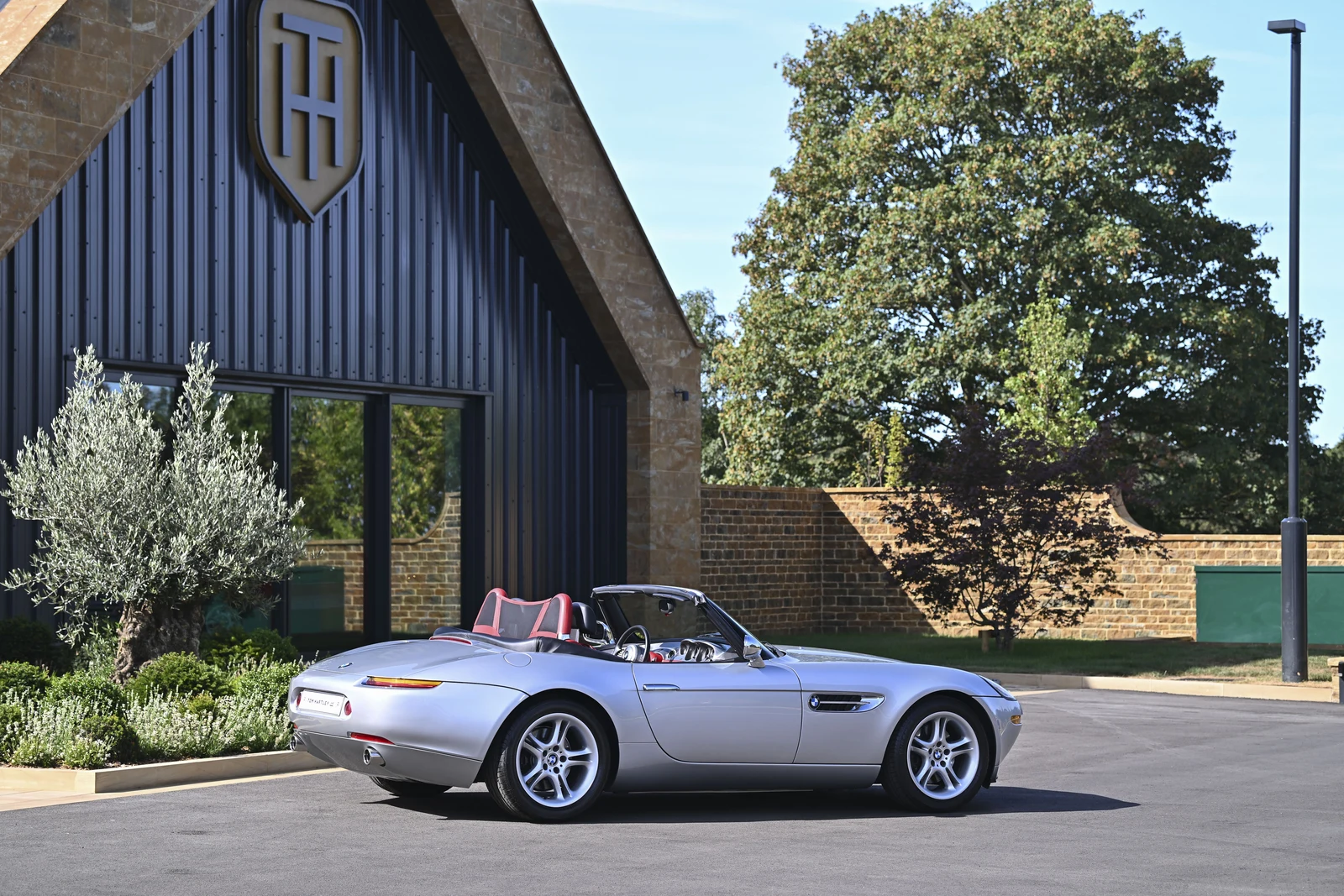2000 BMW Z8, 7/10