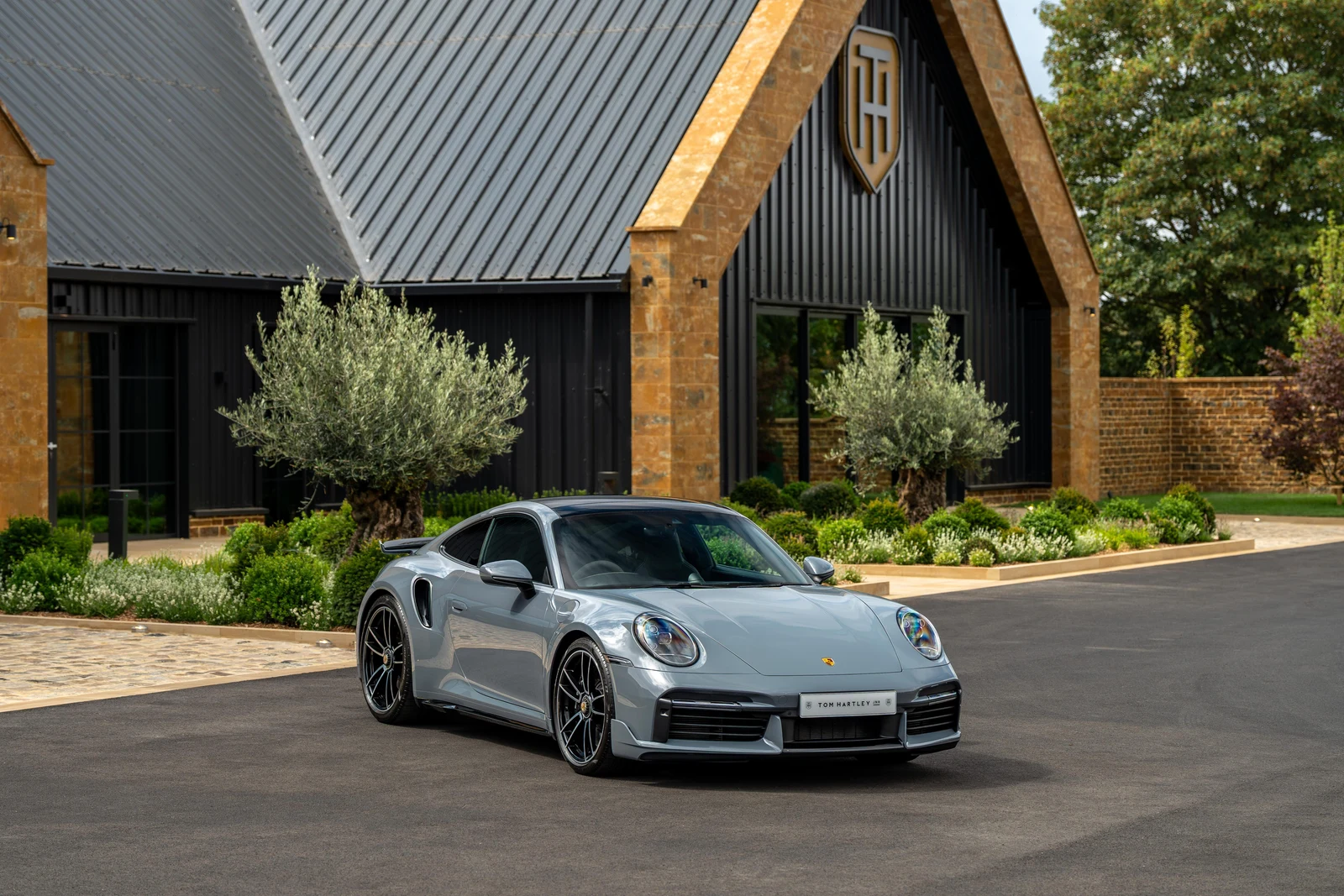Porsche 911 (992.1) Turbo Coupé · Arctic Grey · Tom Hartley Jnr
