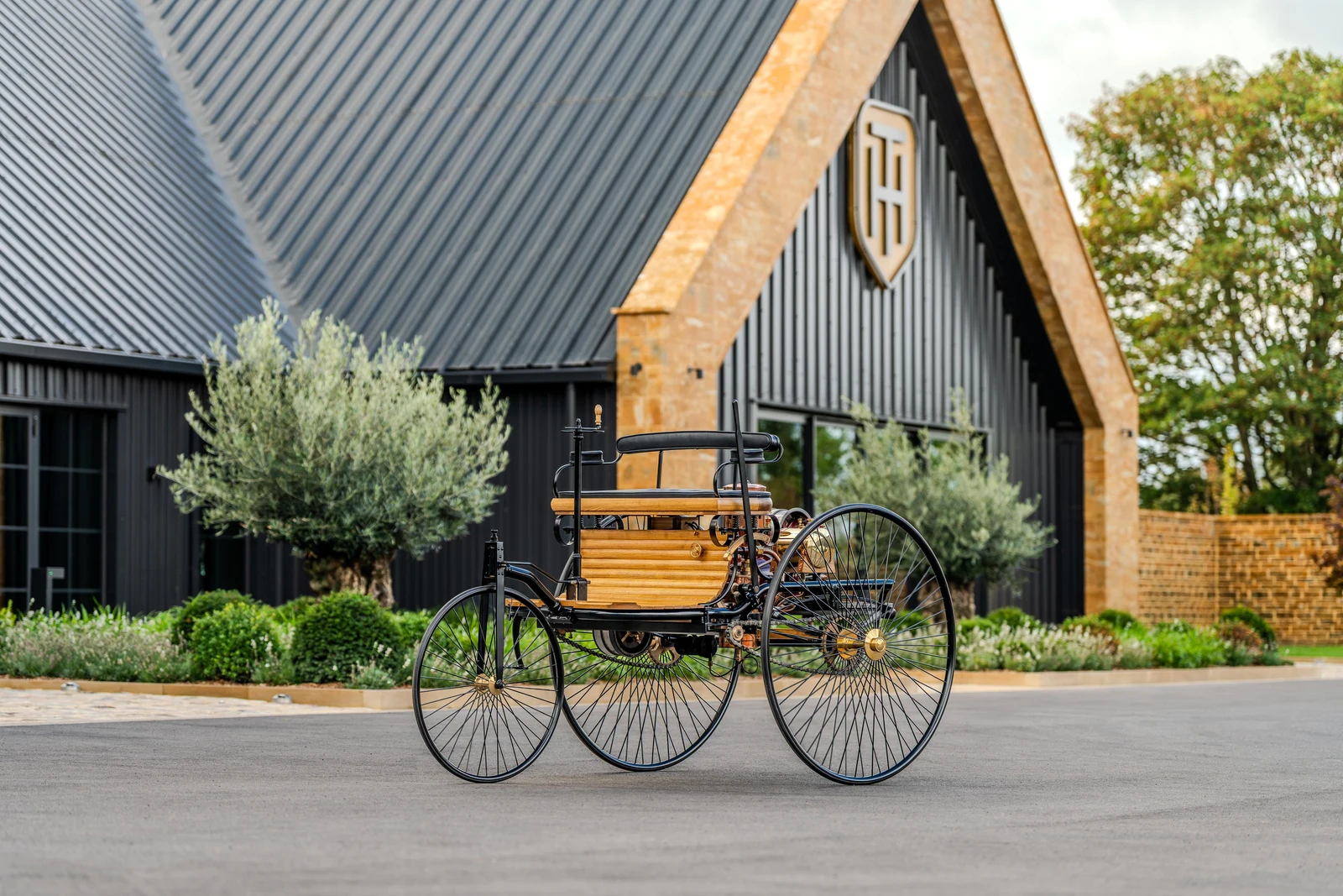 Benz Patent-Motorwagen Tribute by John Bentley Engineering, 4/10