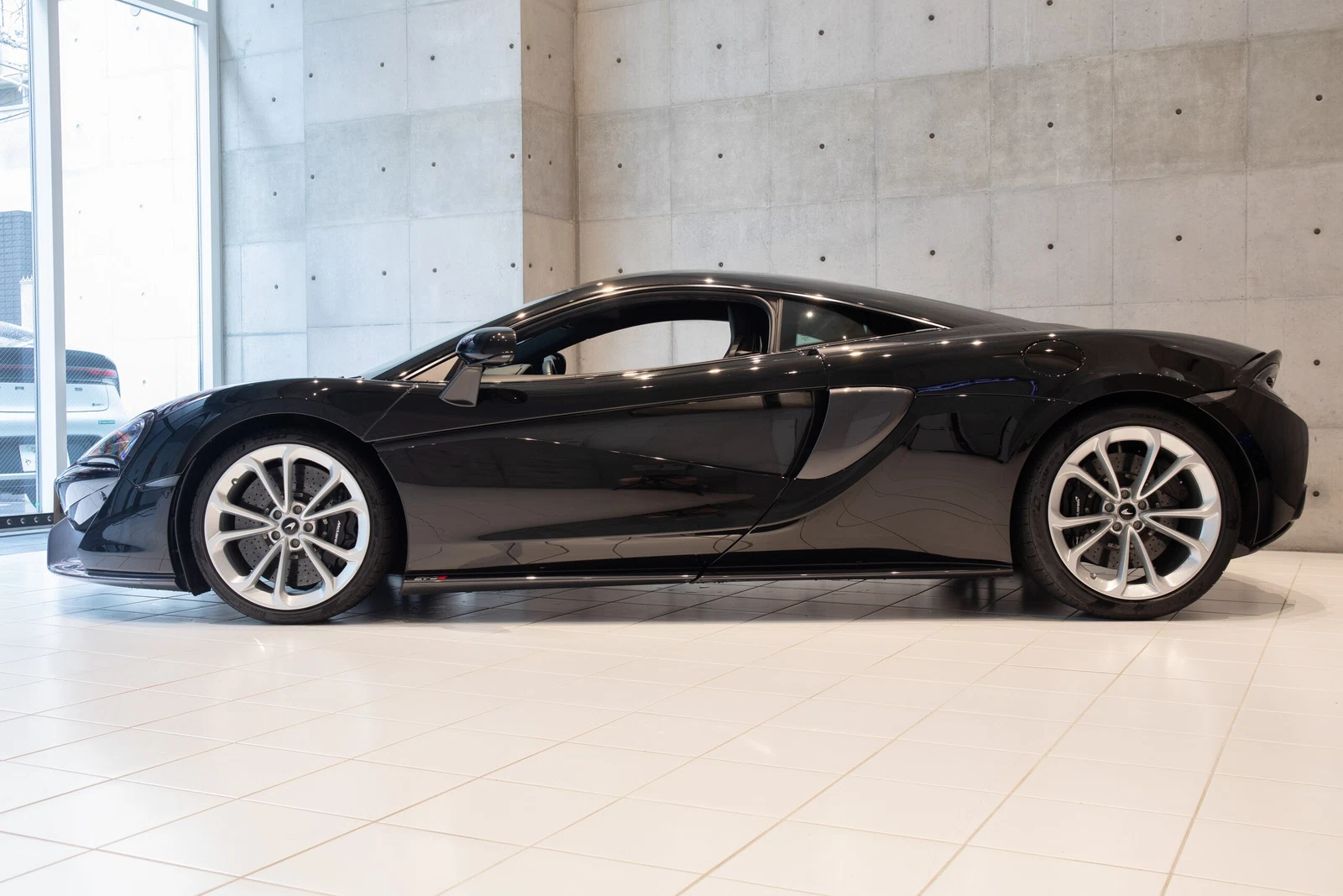 2019 McLaren 570S, 2/15