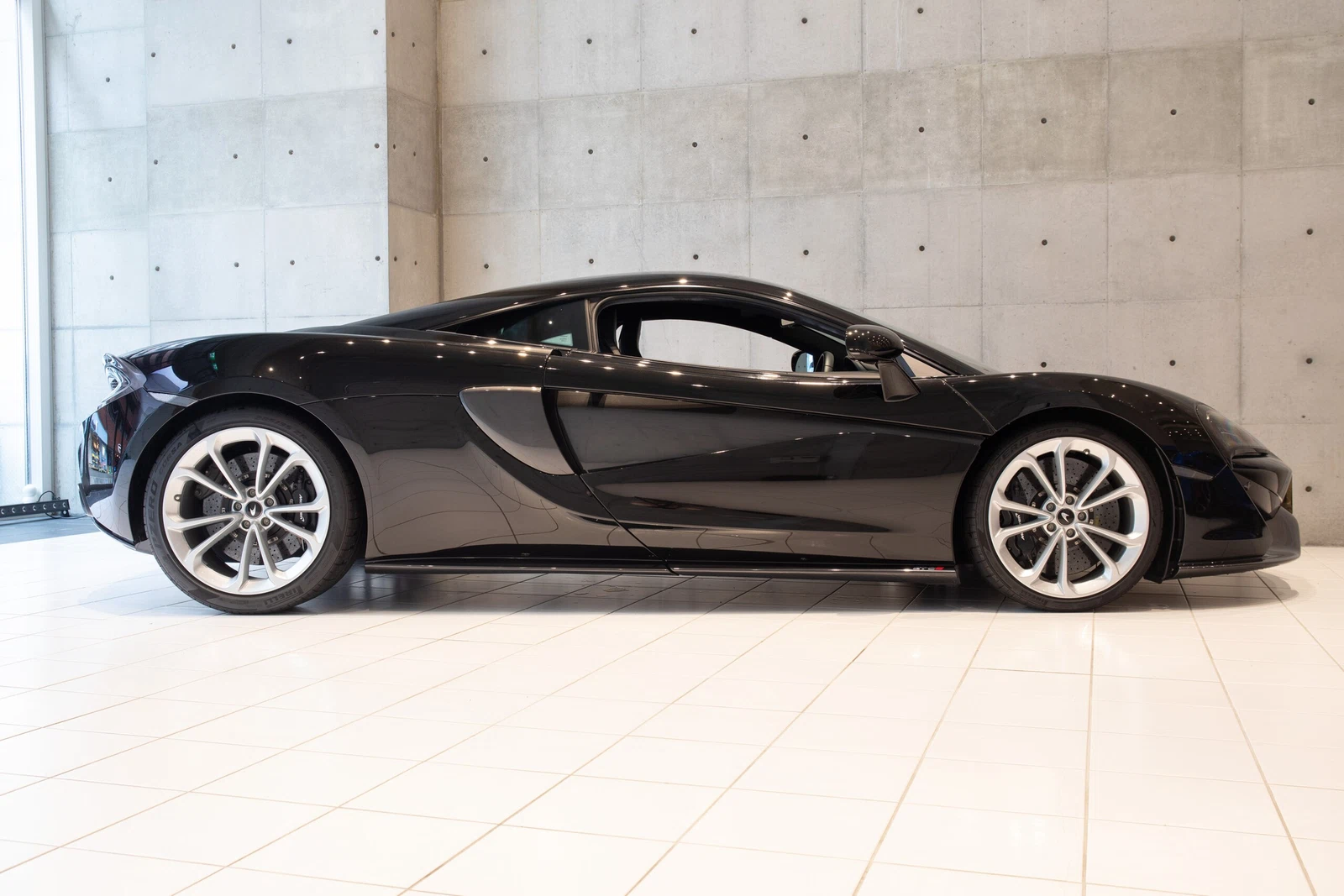 2019 McLaren 570S, 6/15