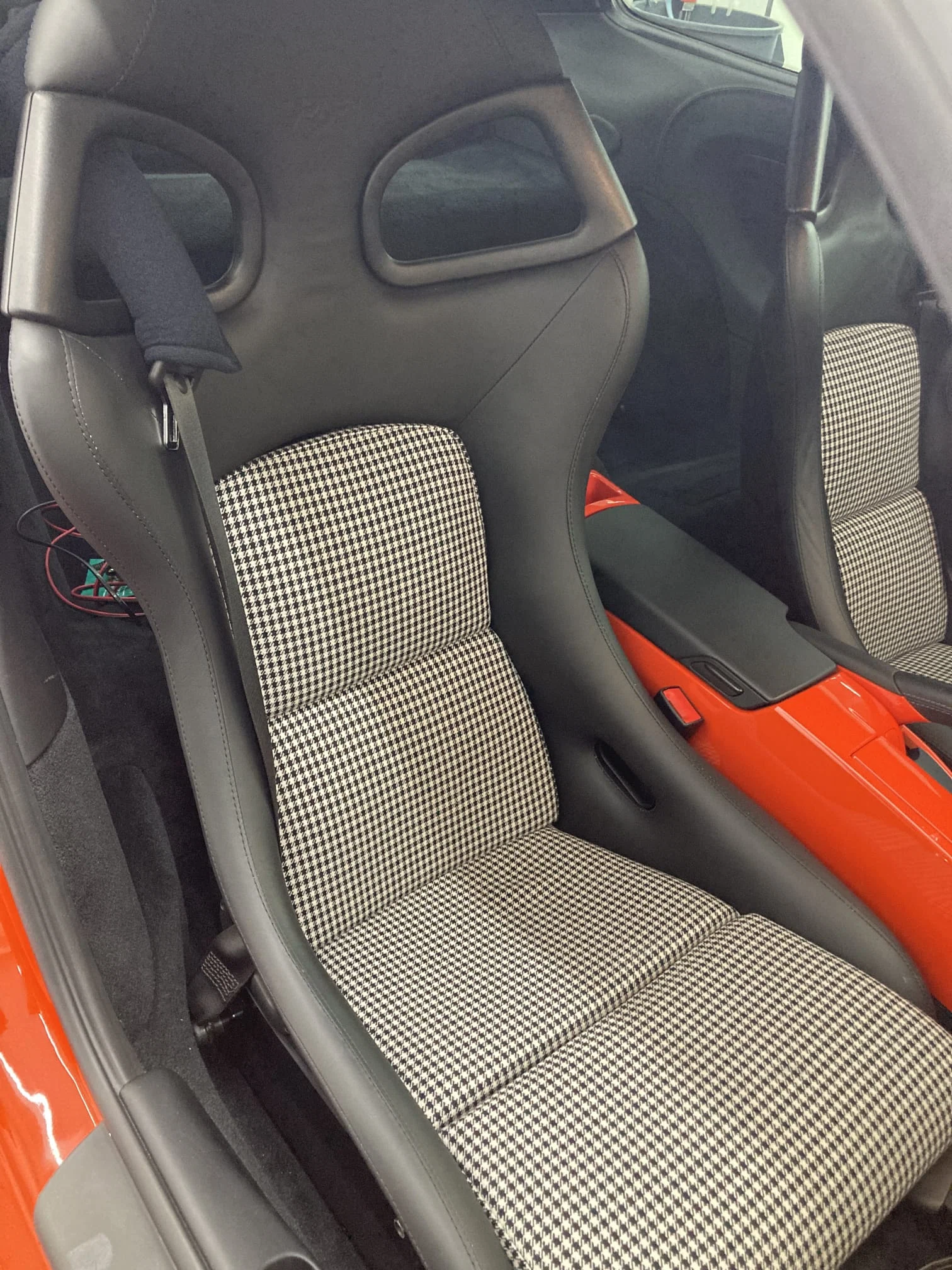 2009 RUF Rt12, 9/12
