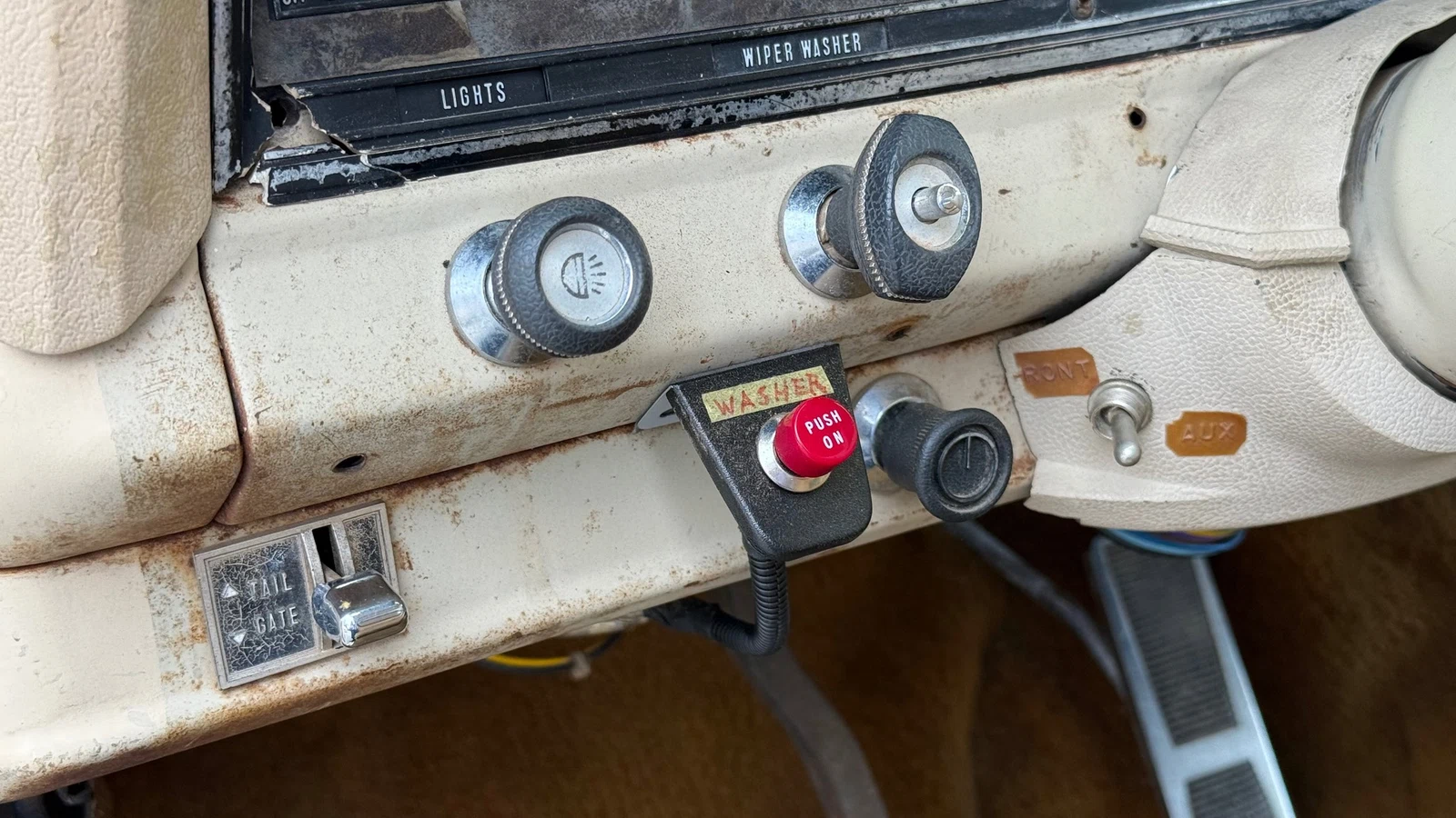 1974 Jeep Wagoneer (SJ), 12/15