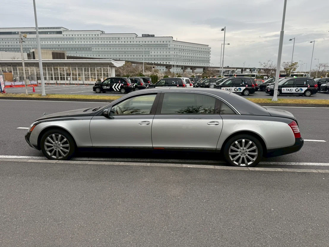 2005 Maybach 62, 7/14