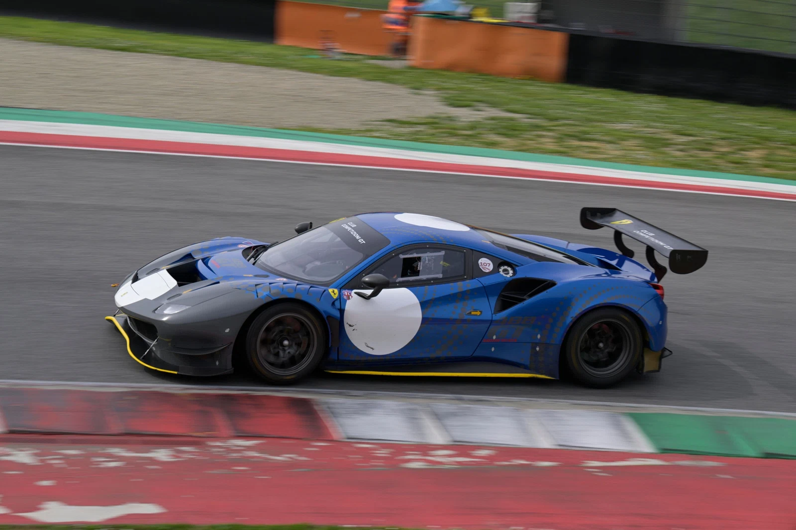 2020 Ferrari 488 GT Modificata, 2/11