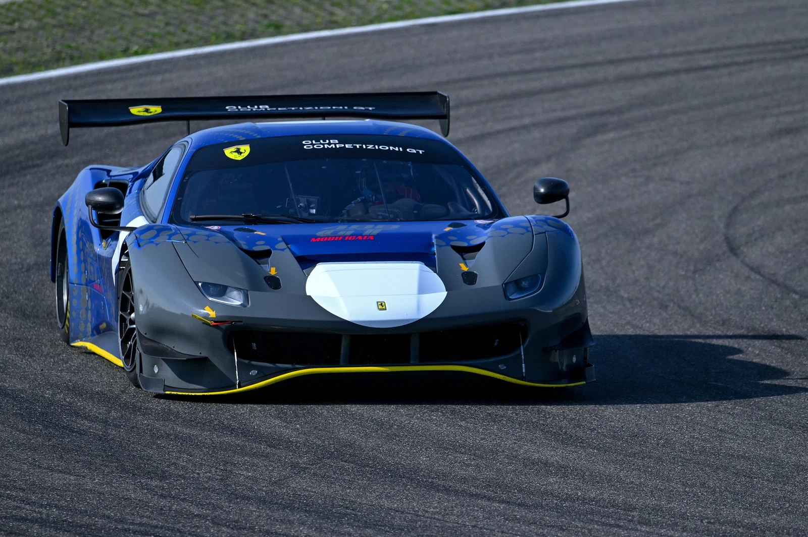2020 Ferrari 488 GT Modificata, 4/11
