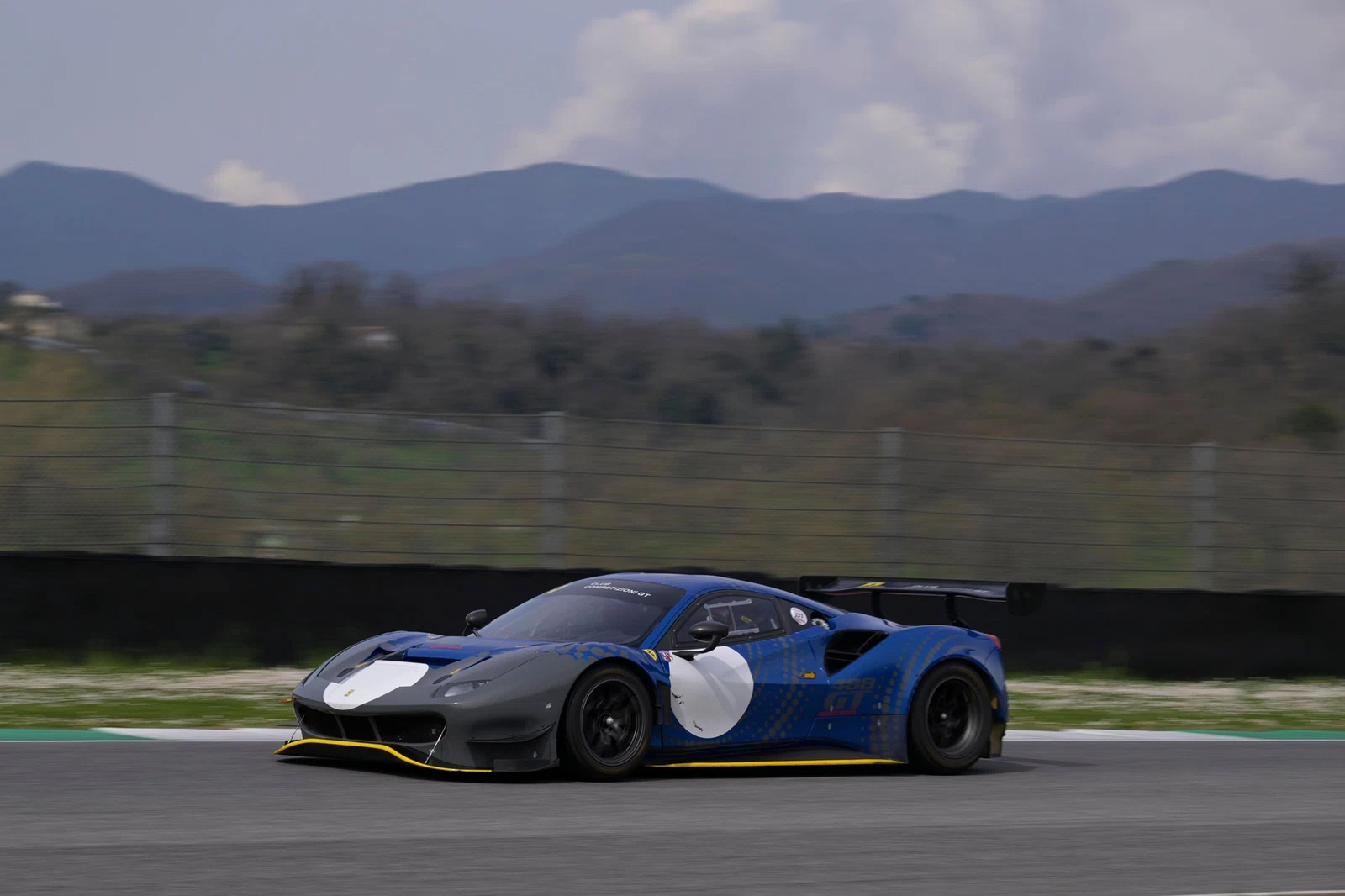 2020 Ferrari 488 GT Modificata, 11/11