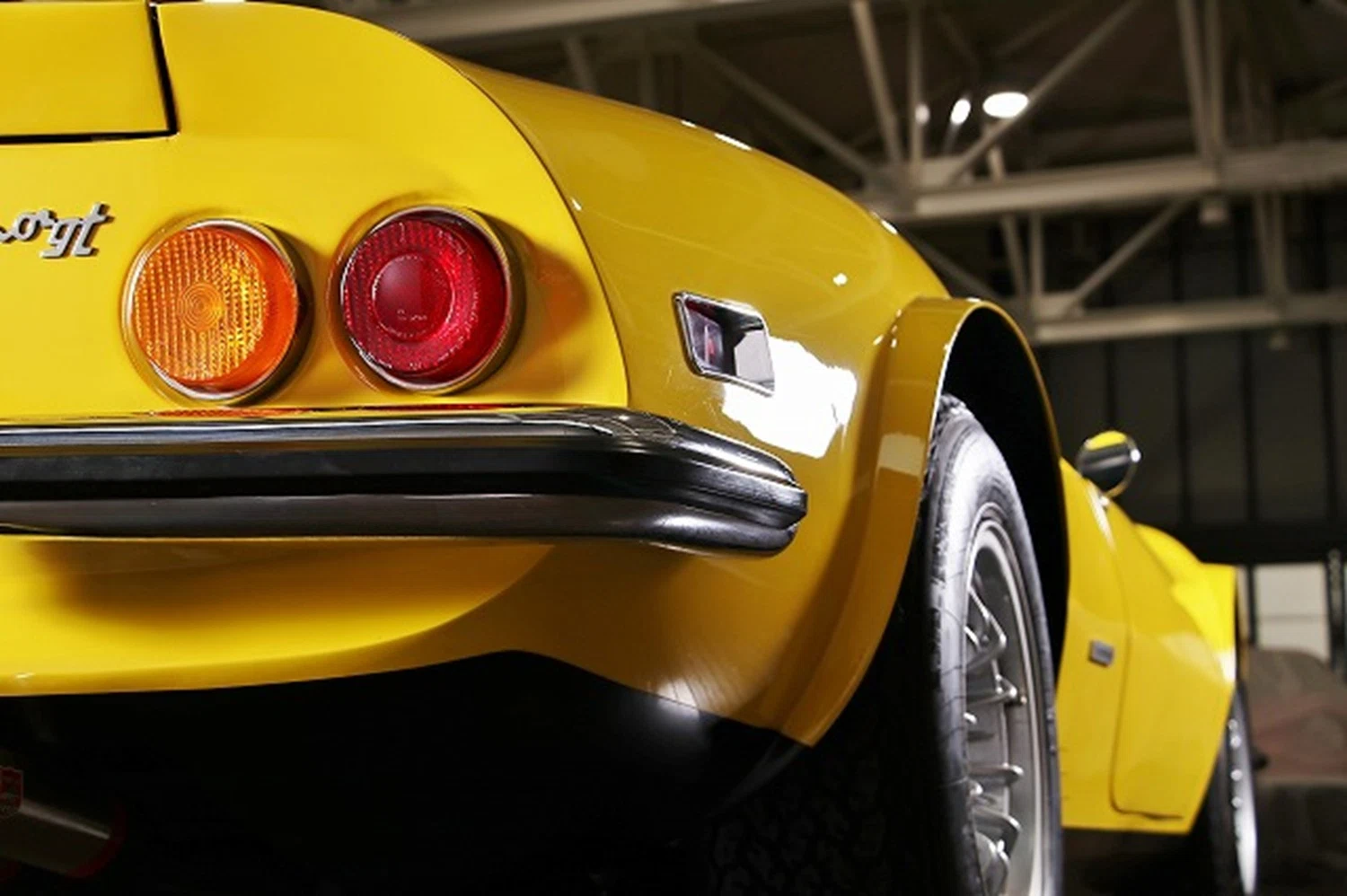 1973 Ferrari Dino 246 GTS Chairs and Flares, 2/12
