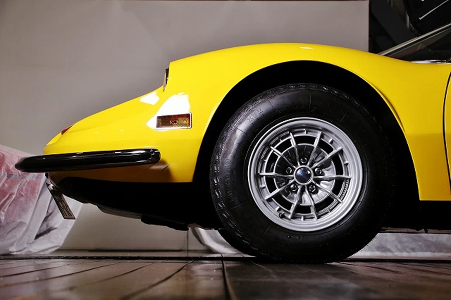 1973 Ferrari Dino 246 GTS Chairs and Flares, 3/12