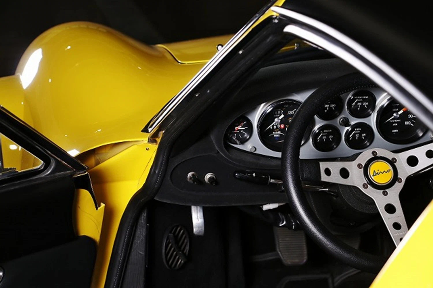 1973 Ferrari Dino 246 GTS Chairs and Flares, 6/12