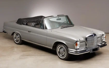 1967 Mercedes-Benz 250 SE Cabriolet, 3/21