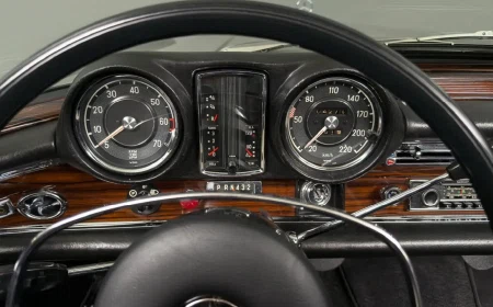 1967 Mercedes-Benz 250 SE Cabriolet, 12/21
