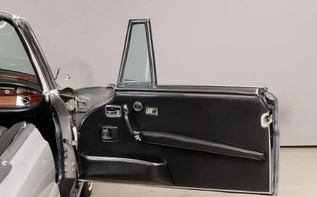 1967 Mercedes-Benz 250 SE Cabriolet, 15/21