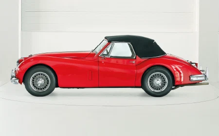 1957 Jaguar XK140 SE Drophead Coupé, 5/19