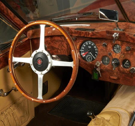 1957 Jaguar XK140 SE Drophead Coupé, 17/19