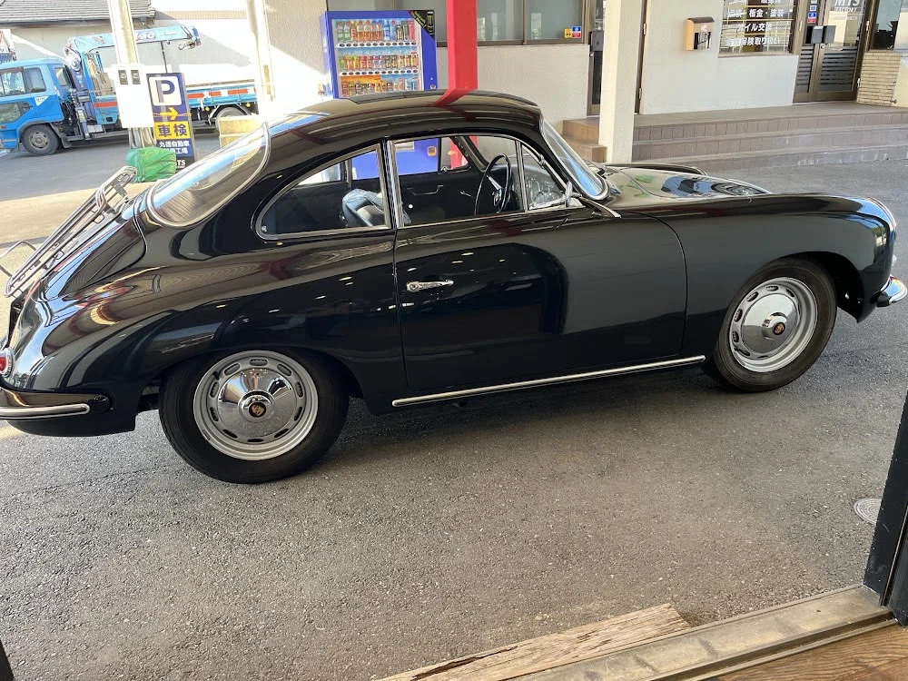 1963 Porsche 356 Type S, 2/3