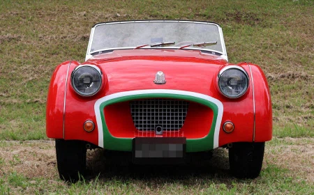 1956 Triumph TR3, 2/18