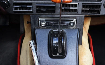 1973 Jaguar E-Type Series 3 V12 Roadster, 16/20
