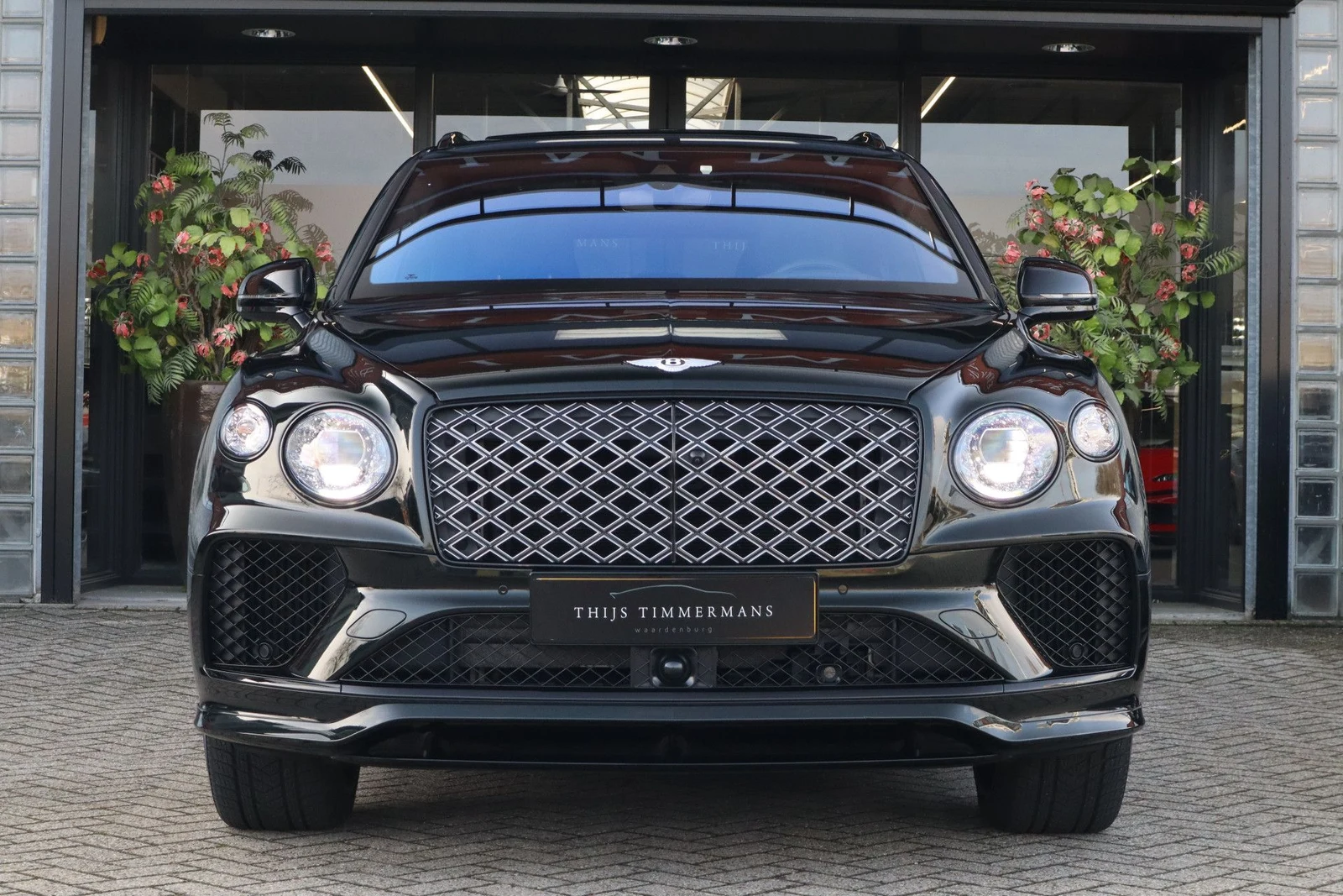2024 Bentley Bentayga S V8, 2/10