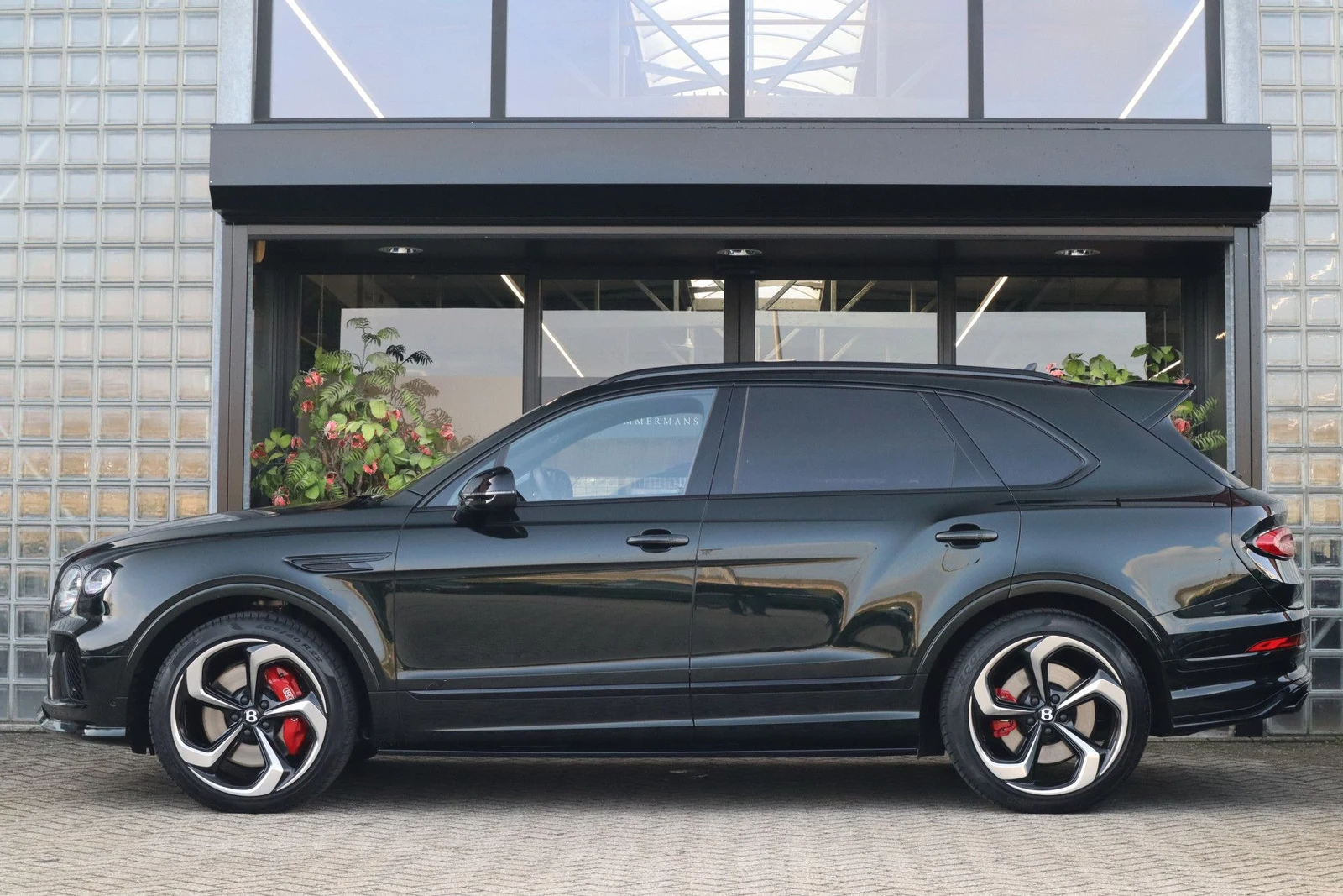 2024 Bentley Bentayga S V8, 3/10