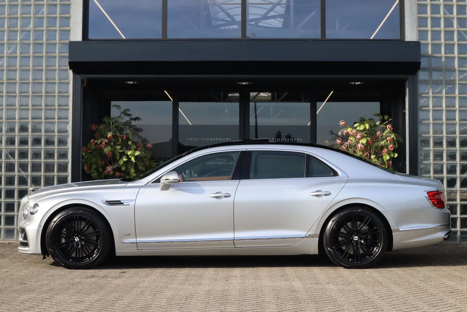 2021 Bentley Flying Spur V8, 3/10