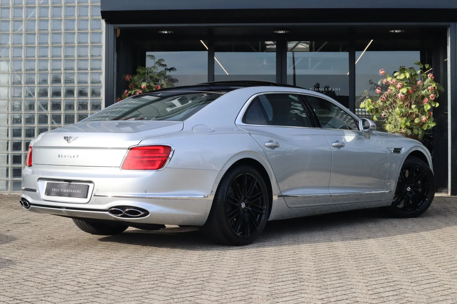 2021 Bentley Flying Spur V8, 4/10