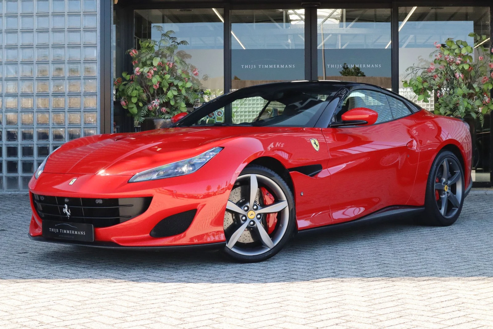 2019 Ferrari Portofino, 2/10