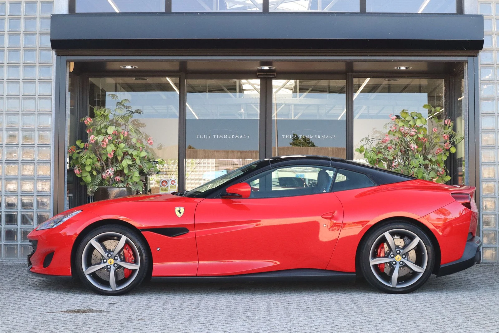 2019 Ferrari Portofino, 5/10