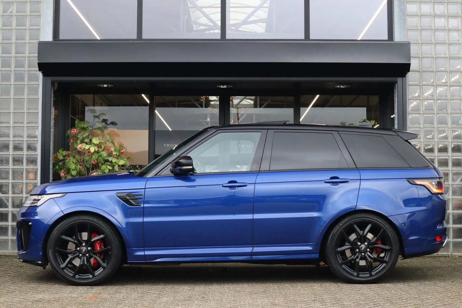 2021 Land Rover Range Rover Sport P575 SVR, 3/10