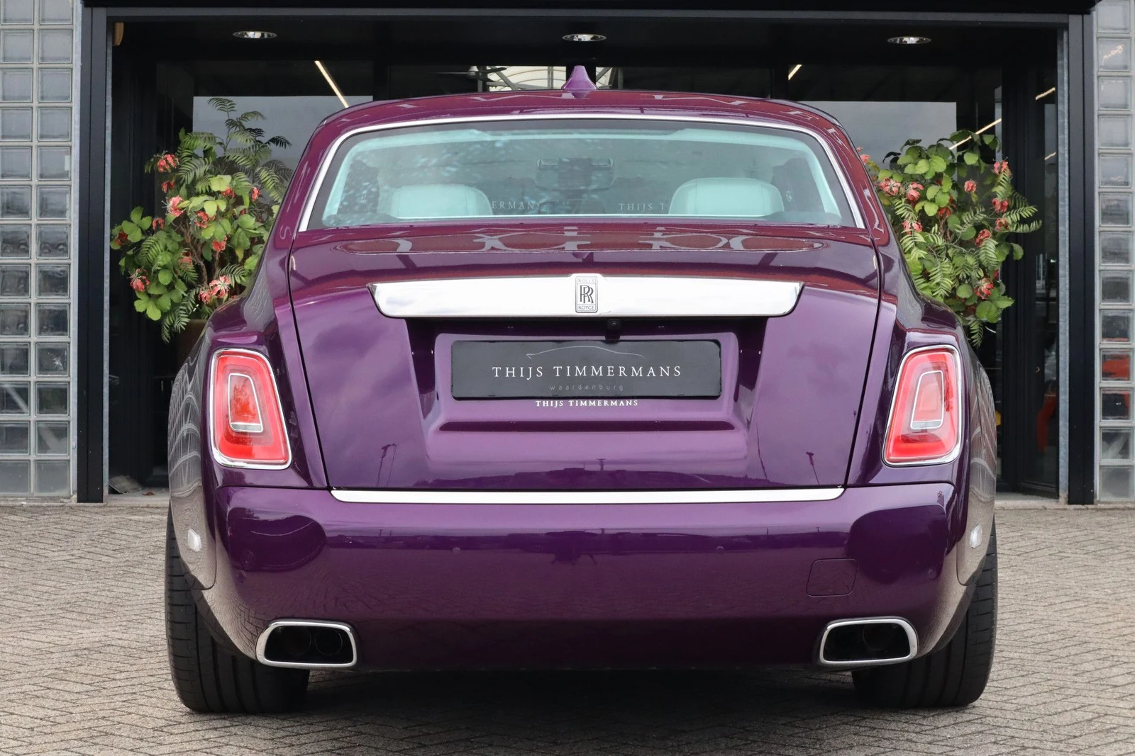 2022 Rolls-Royce Phantom VIII Series II The Extrovert, 5/10