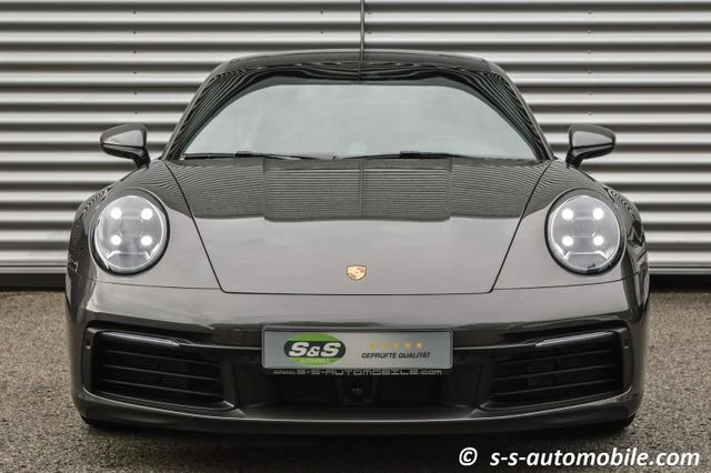 Porsche 911 (992) Carrera 4, 9/10