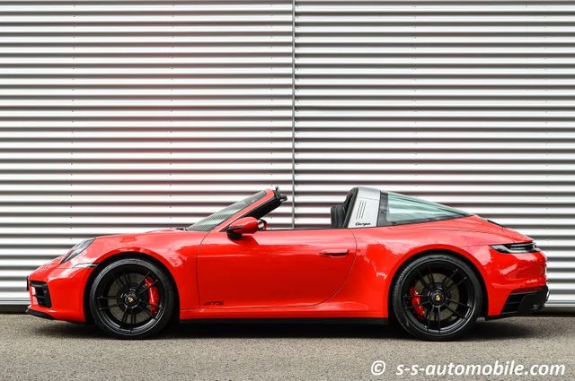 Porsche 911 (992) Targa 4 GTS, 6/10