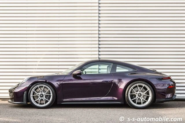 Porsche 911 (992) GT3 Touring, 4/10