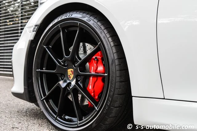 Porsche Boxster Spyder, 7/10