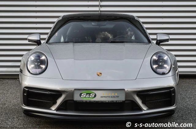 Porsche 911 (992) Carrera GTS, 2/10