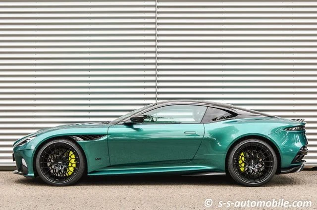 Aston Martin DBS 770 Ultimate, 3/10