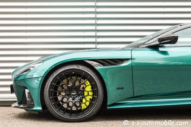 Aston Martin DBS 770 Ultimate, 4/10