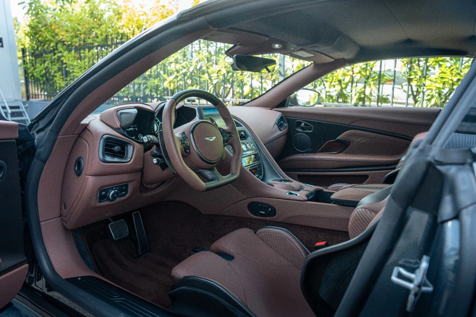 2023 Aston Martin DBS 770 Ultimate Volante, 16/20