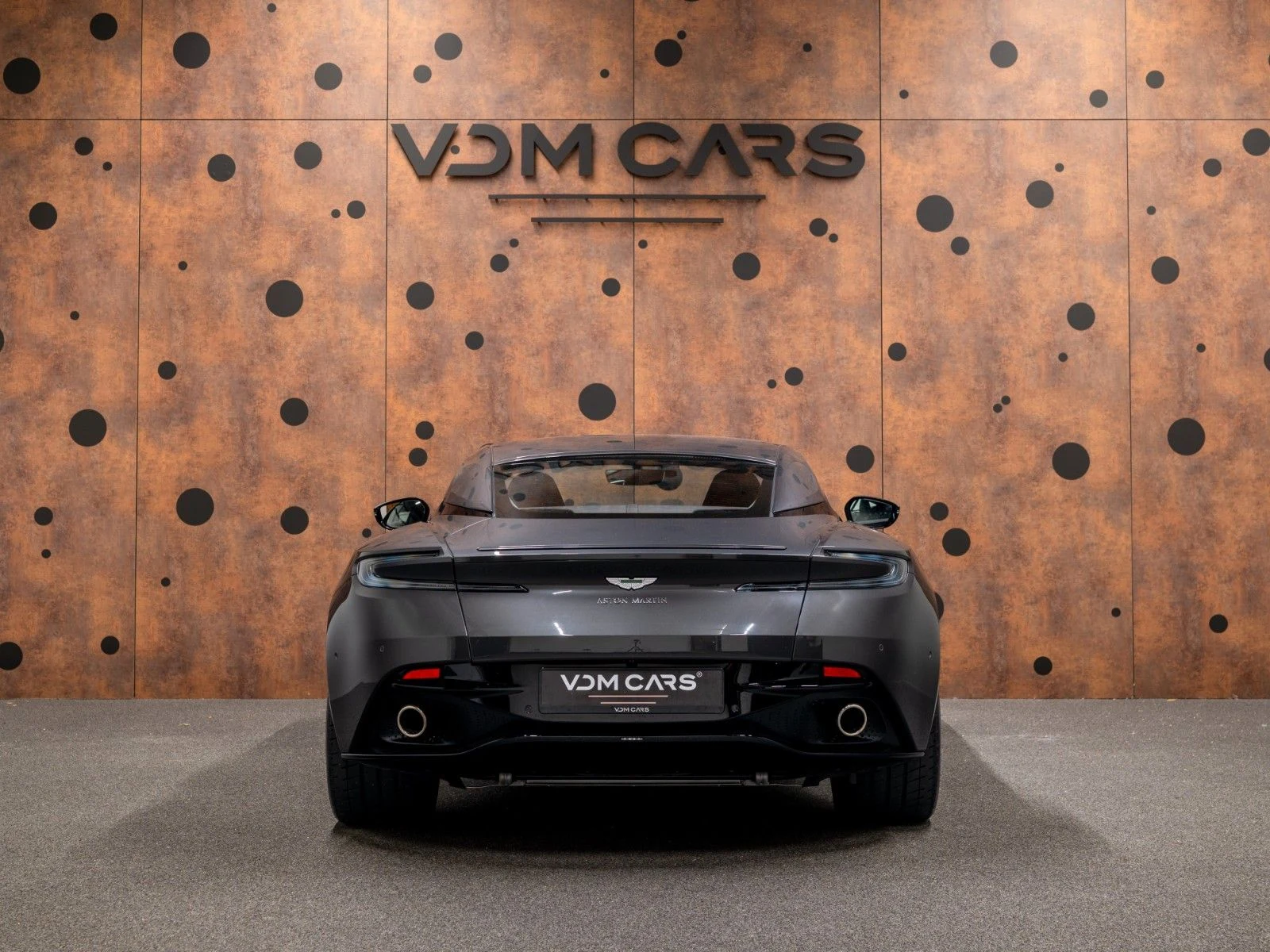 2020 Aston Martin DB11 V8, 4/20